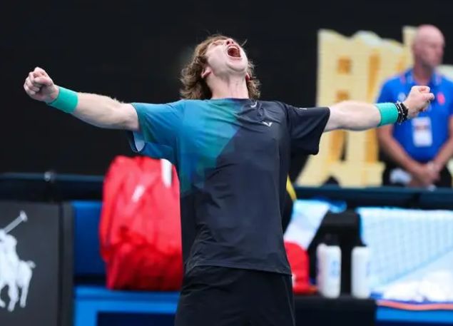 纽卡斯尔联 纽卡斯尔联