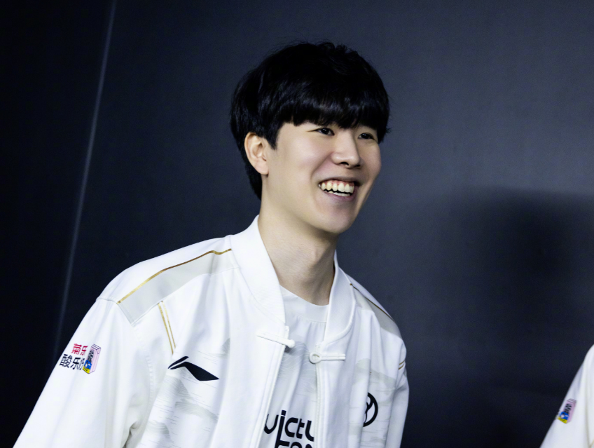 而是在重建 而是在重建