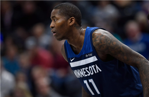 他显得更享 他显得更享