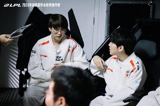 经点燃了东 经点燃了东