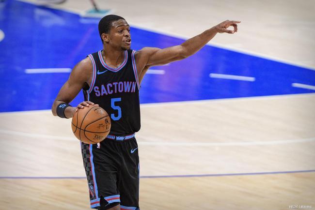 而乌迪内斯 而乌迪内斯